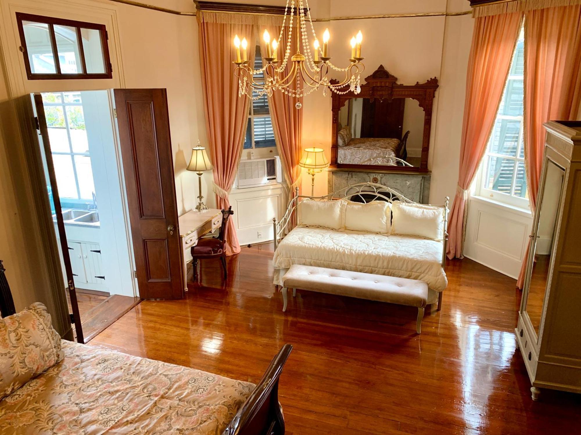 French Quarter Lanaux Mansion Bed And Breakfast นิวออร์ลีนส์ ห้อง รูปภาพ
