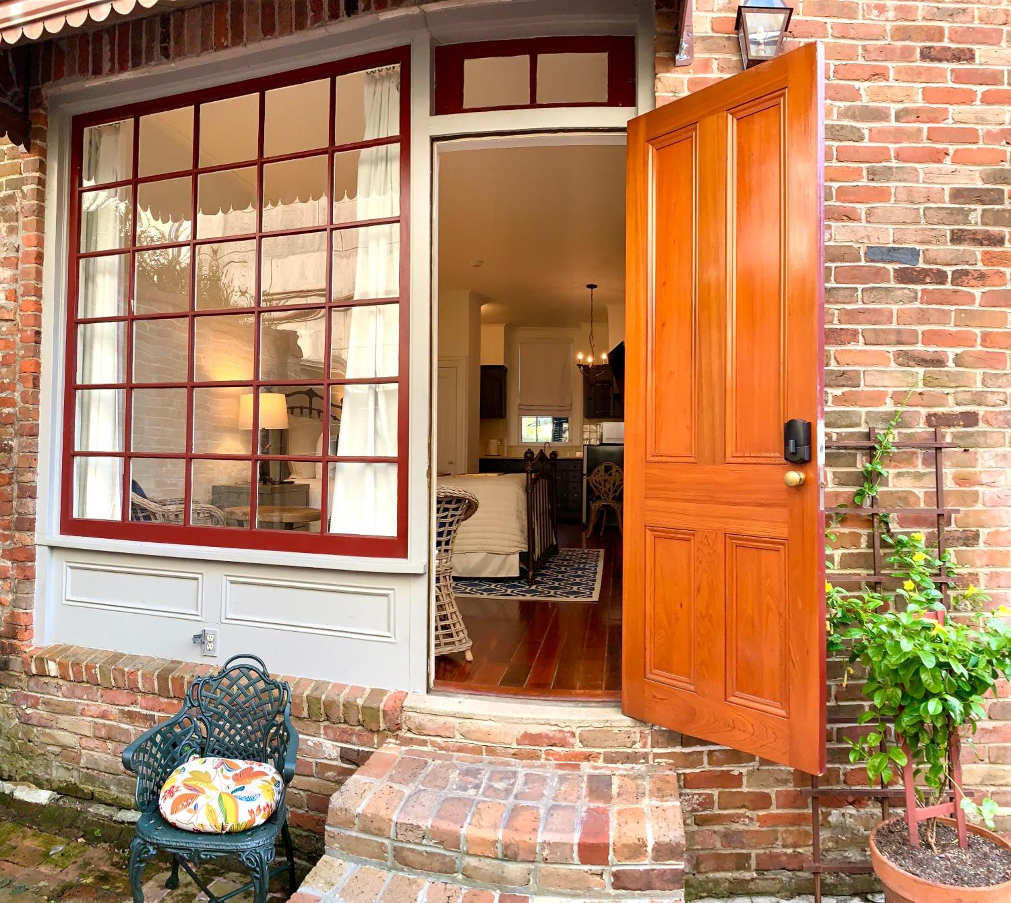 French Quarter Lanaux Mansion Bed And Breakfast นิวออร์ลีนส์ ภายนอก รูปภาพ