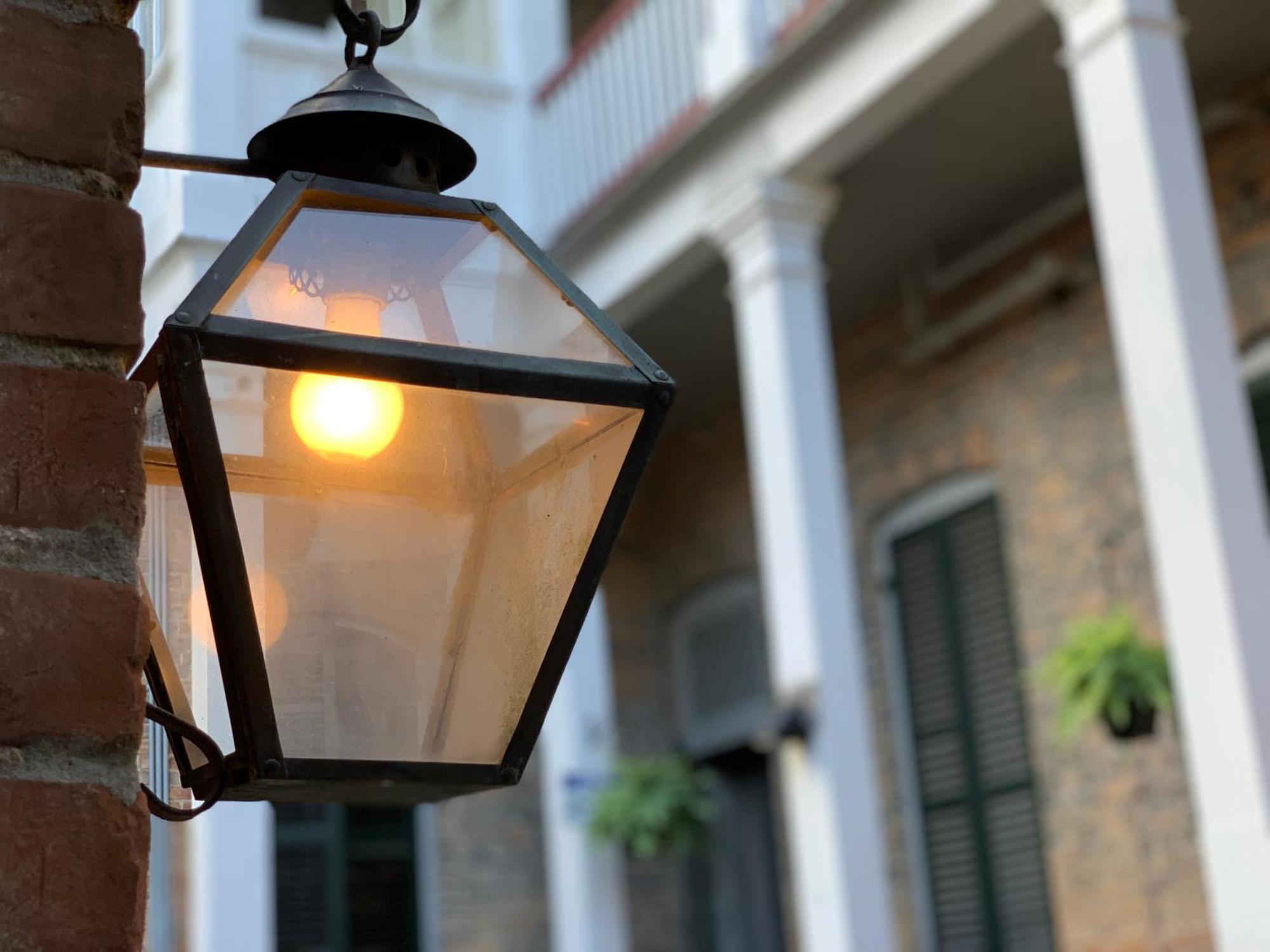 French Quarter Lanaux Mansion Bed And Breakfast นิวออร์ลีนส์ ภายนอก รูปภาพ