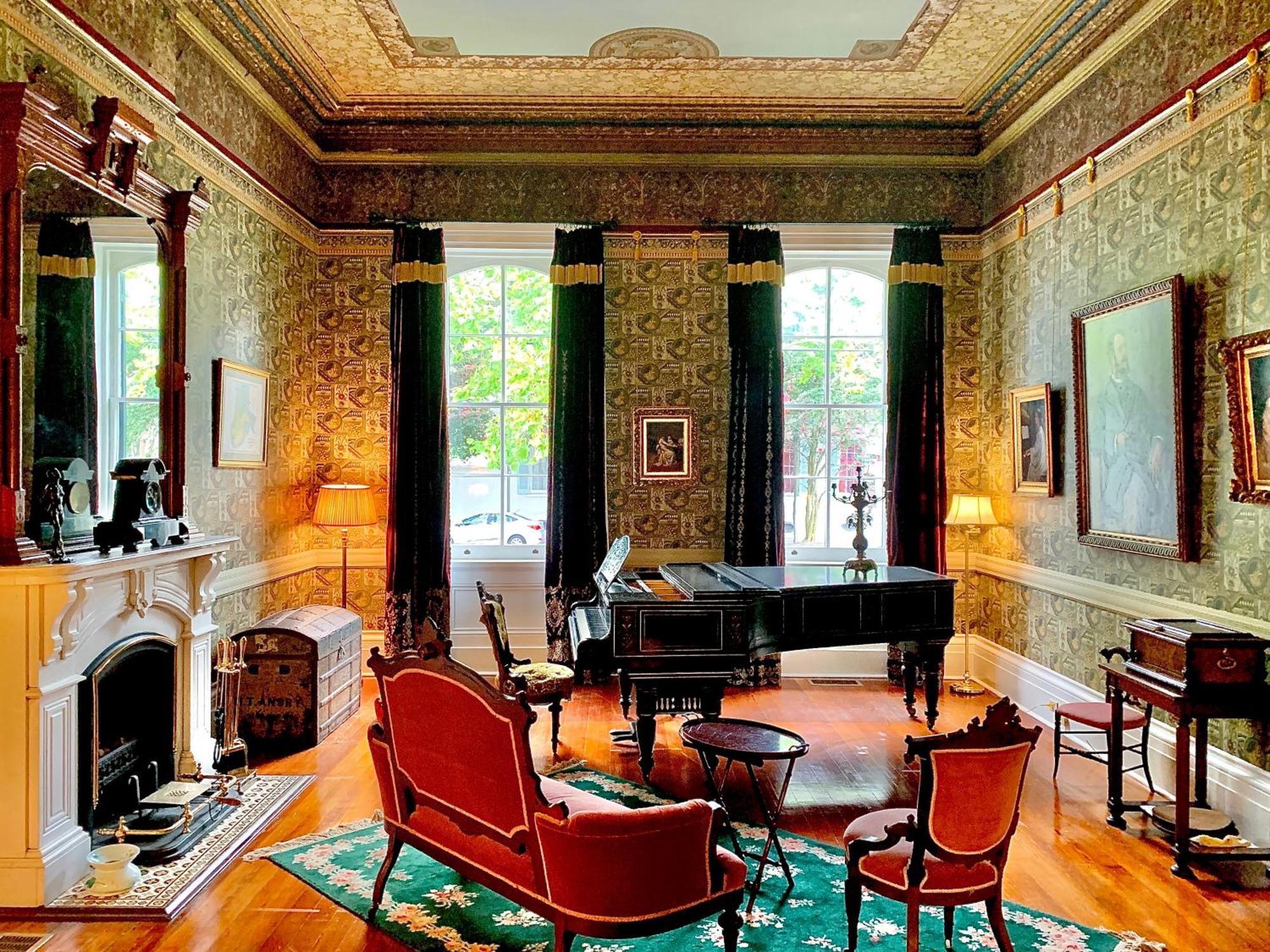 French Quarter Lanaux Mansion Bed And Breakfast นิวออร์ลีนส์ ภายนอก รูปภาพ